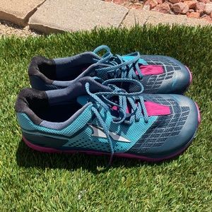 Women’s Altra Hiit 2 Road Running Shoes sz 10.5